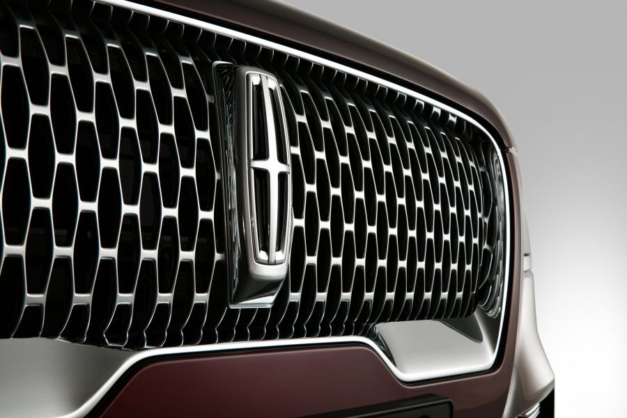 Логотип Lincoln Aviator 2019 года  (CN) (фото 8 из 18)